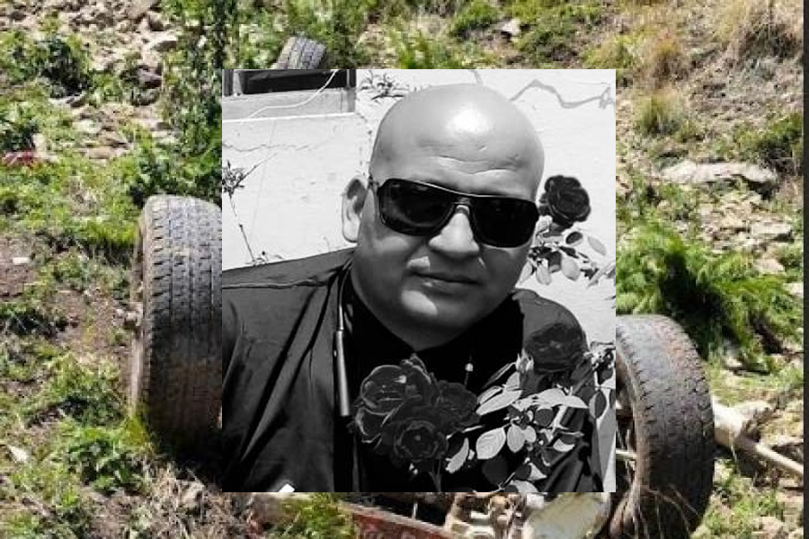 बाजुरामा जिप दुर्घटना, टेलिकमका प्रमुखसहित ३ को मृत्यु, २ जना घाइते